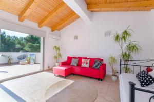 Can Pica Beach House by Llagosta Villas