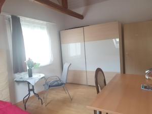 Tannenzapfenland, PRIVAT ZIMMER Akasha