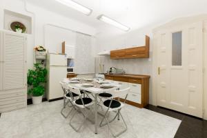 K17 "Kinizsi" Apartment