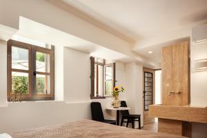 Sea Path V old town luxury Appartment steps to beach