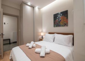 Vibrant Pagrati 2-BD Retreat with Elegant-Modern style