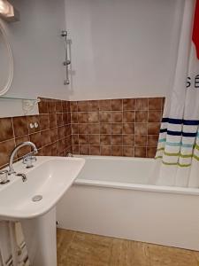 Appartements Studio dans une residence - S04201 : photos des chambres