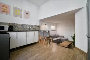 Charmante maison pour 4 au cœur de Valenciennes - 瓦朗西纳