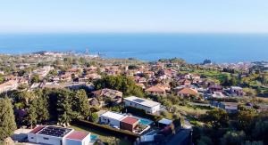 Dolce Lava - Luxury LavaStone Suite