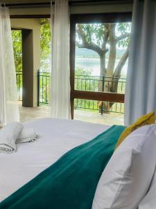 100 on Simon Bekker Kosmos