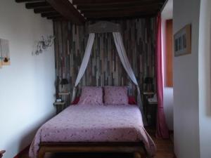 Maisons d'hotes Le Clos des Tilleuls D Day Home, Chambres d'hotes, Suite avec Sauna Privatif, Suite avec balneotherapie privative, en supplement option SPA bain a remous : photos des chambres