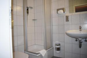 Single Room room in Avenue Hotel