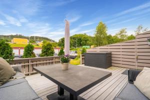 Home 15 minutes from city center - 5 minutes from recreation area - well-equipped gym