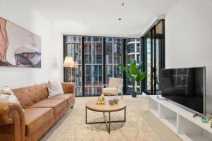 Stunning Apartment at Marvel Stadium with Parking & Amenities