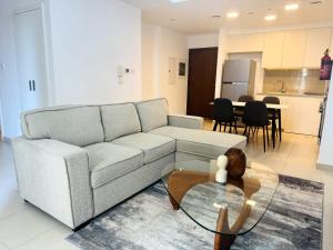 02 Bedroom Apartment in Townsquare