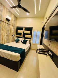 Kedar Stays By Inka Kashi