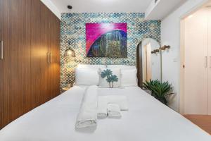 Urban Oasis in Waterloo With Private Balcony