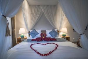Ubud 2BR private villa with ricefield view