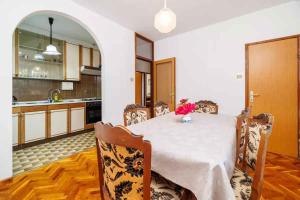 Apartments in Dramalj 5747 B