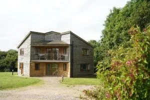 The Lodge - 卢斯瓦普