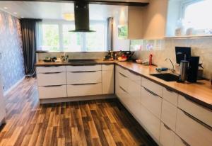 Lovely holiday house by a beautiful lake!