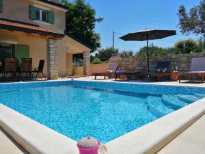 Villa Stella Juricani for 6 people near Umag with private pool only 4 km from the beach