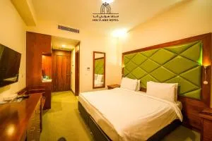 Holyland Hotel - Khirbat Sīrān