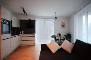 Cozy & Stylish Appartment in Vienna - 1 min to U3 Metro - Quiet Area with Shops nearby