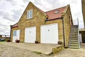 The Crow's Nest - Stainsacre