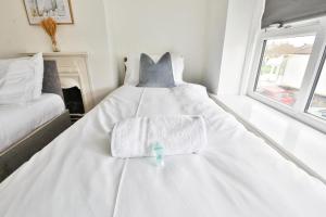 StayRight Homely 3 Bedroom House in Vibrant Whitchurch