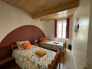 Maisons de vacances Le Plo - Gite en centre village : photos des chambres
