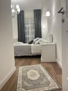 Colosseo luxury home