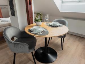 Maybach Apartments - Modernes & zentrales Studio in Altstadtvilla - Bodenseenähe - Parkplatz - Klimaanlage