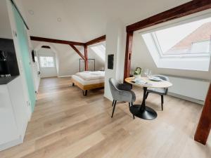 Maybach Apartments - Modernes & zentrales Studio in Altstadtvilla - Bodenseenähe - Parkplatz - Klimaanlage