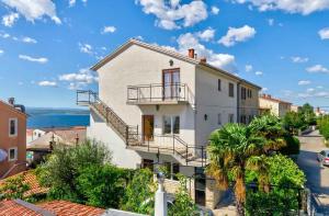 Three-Bedroom Apartment in Crikvenica I