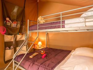 Campings Camping Le Sequoia : photos des chambres