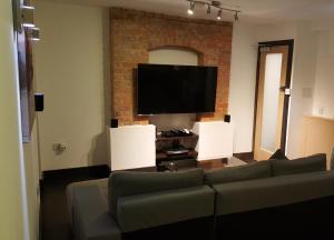 Bath Road Apartments