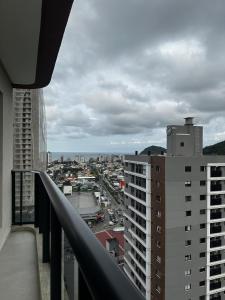 Apartamento na Praia Brava, 650m do mar, ao lado de Balneário Camboriú