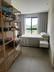 Apartamento na Praia Brava, 650m do mar, ao lado de Balneário Camboriú