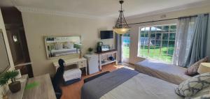 PepperTree Guest House Paulshof Jhb Sandton Solar&Borehole