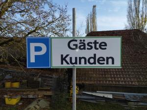 Zimmer mit Balkon auf Bauernhof