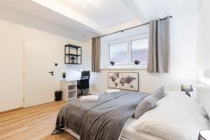 Calm Center Modern Apartment