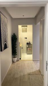 عز للأستديوهات