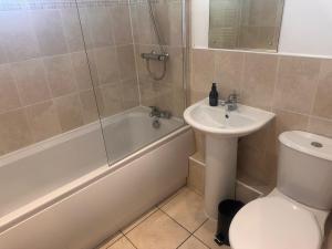 Top floor 2 bedroom retreat