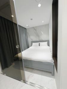 Gangnam Seocho New High-end Family Two Room