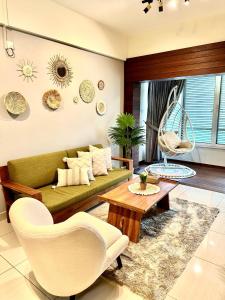 Hot! Sunny Nest Retreat 3BR suite - Austin Height 5-10pax