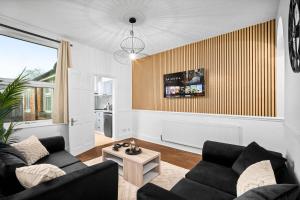 Stylish 3-Bedroom House - Garden - Parking - Netflix 18M