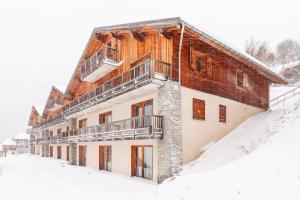 Appartements Le Hameau SPA & PISCINE appartement 3 pieces 6pers by Alpvision Residences : photos des chambres