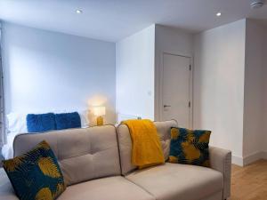 Central Hub For Maidstone, Cosy Suite Book Now