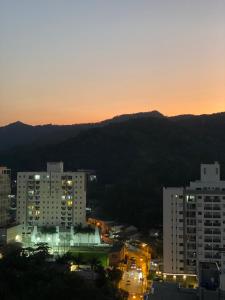 Apartamento na Praia Brava, 650m do mar, ao lado de Balneário Camboriú