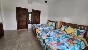 1 Bedroom Ensuite Beach House