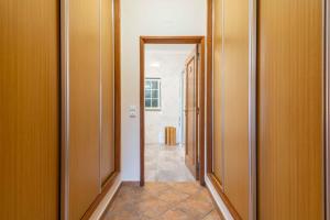 Villa Amina by Portucasa