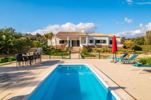 Villa Amina by Portucasa - 4hvězdičkové hotely ve městě Porches