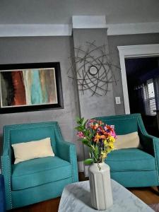 2bed Downtown House- Sleeps 6