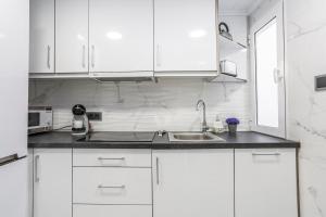 Playa Los Locos Apartment with Garage